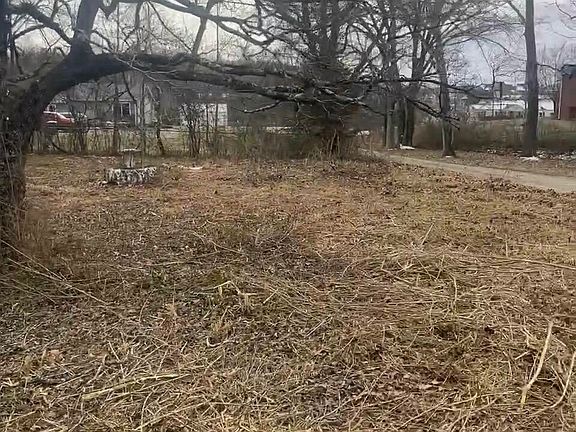 5th image of 6309 Ball Rd