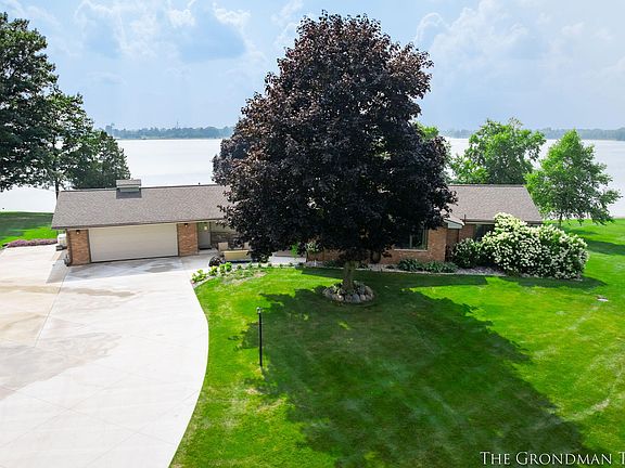 4th image of 10303 Orchard Ln
