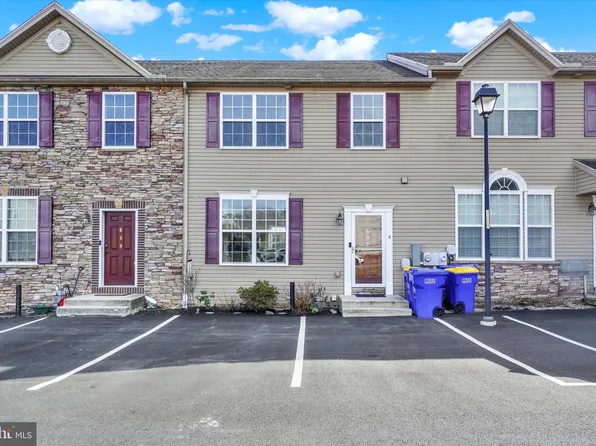 657 Sunglow Dr, Shrewsbury, PA 17361