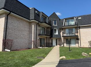 7000 Mather Ave APT 101, Chicago Ridge, IL 60415