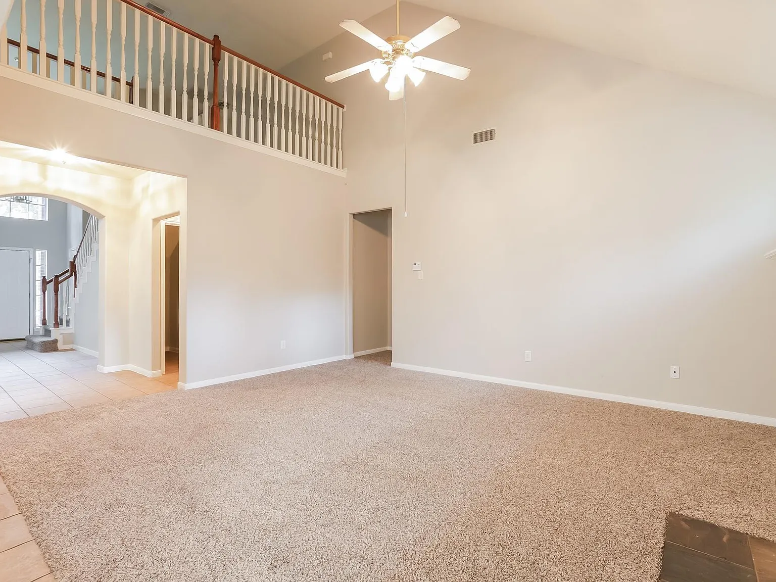 4 bed, 2.5 bath, 2575 sqft, $2,040 — Photo 3