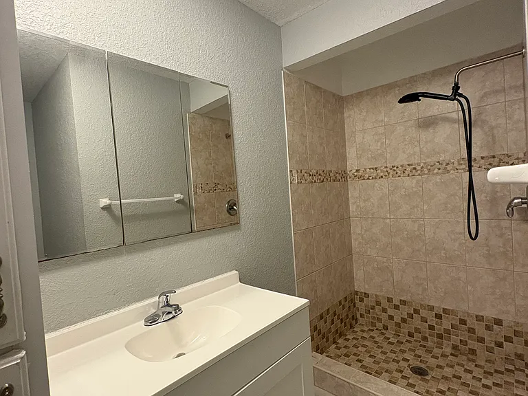 5159 Picadilly Circus Ct — Photo 17