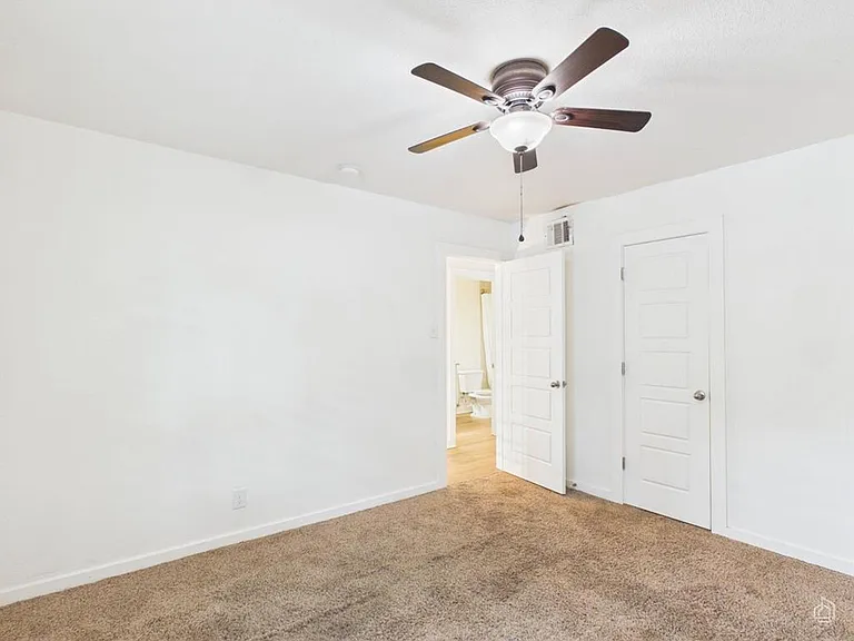 6211 Manor Rd #107 — Photo 17