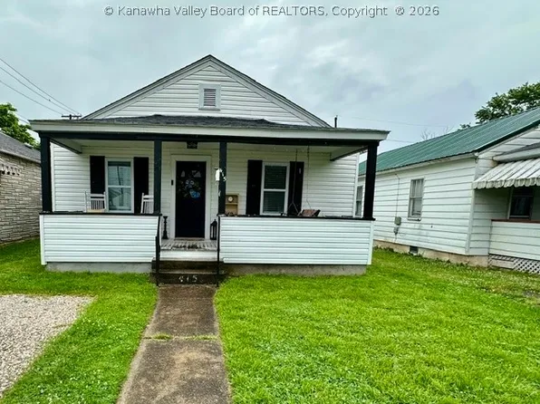 415 Hansford St, Saint Albans, WV 25177