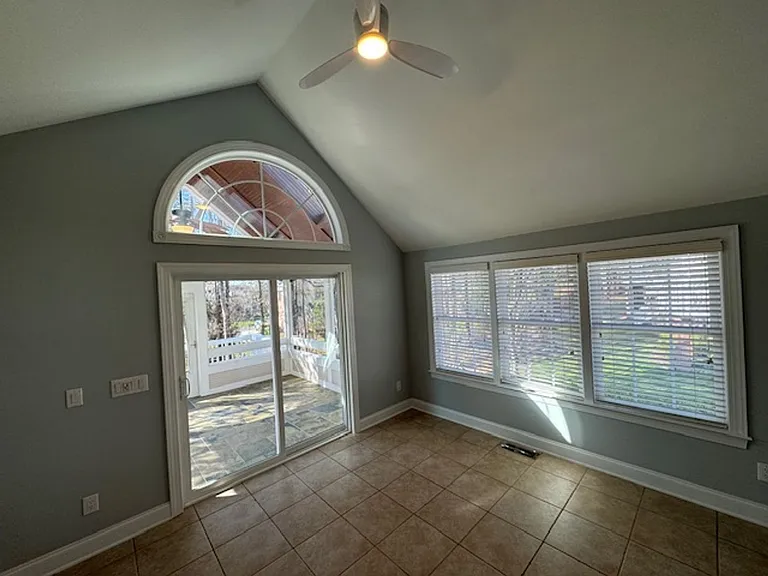 9135 White Eagle Ct — Photo 8