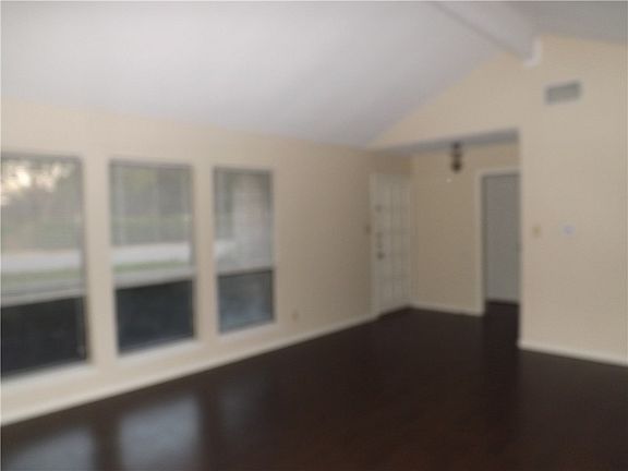 3rd image of 10906 Pinehurst Dr #A