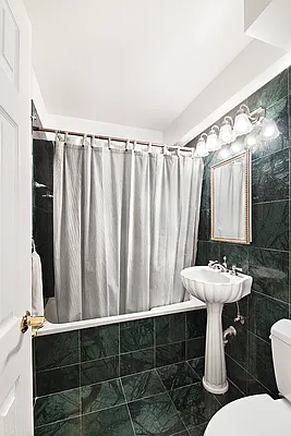 Rented by Berkshire Hathaway HomeServices New York Properties | media 30