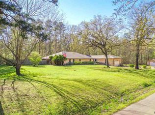 2724 Bob White Dr, Gilmer, TX 75645