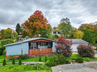 11275 E 4th St, Conneaut Lake, PA 16316