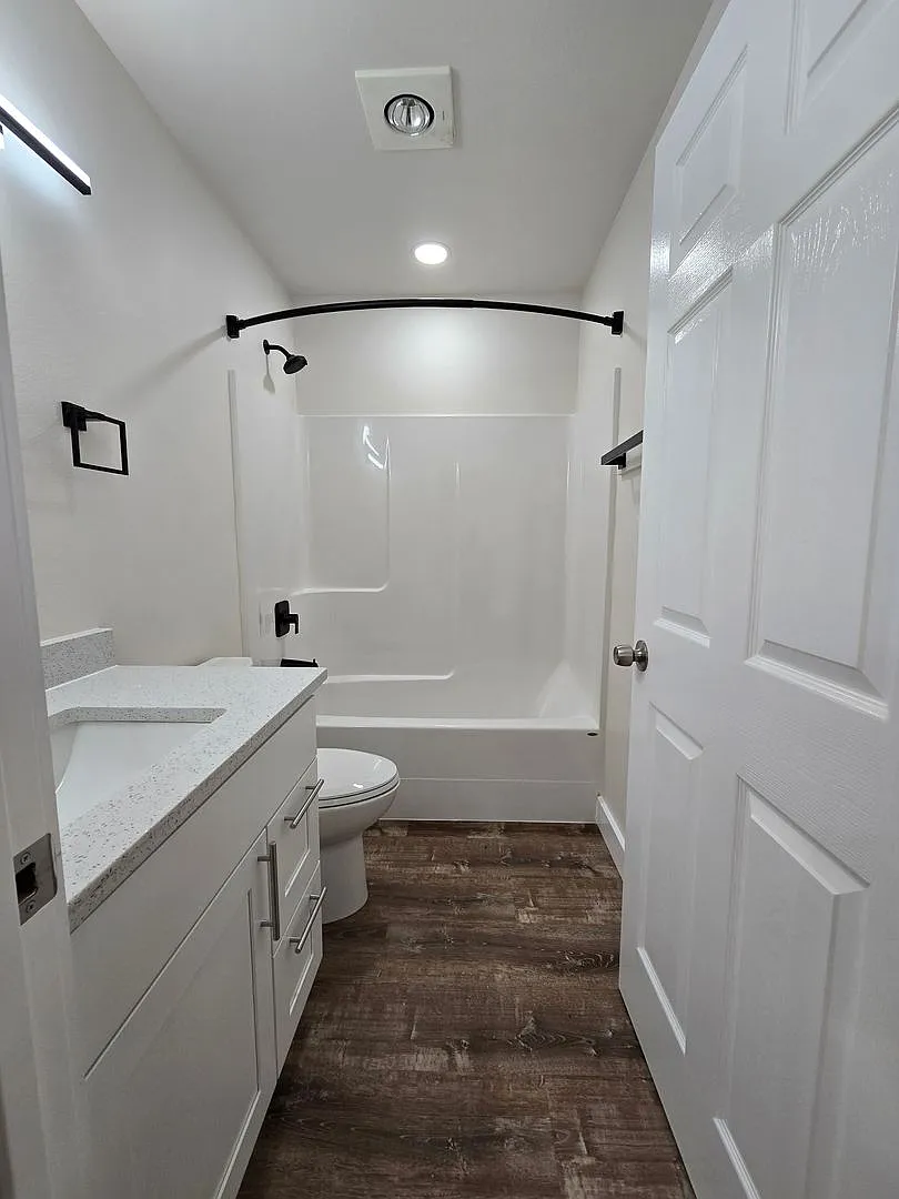 13-15 Brenton Lane — Photo 3