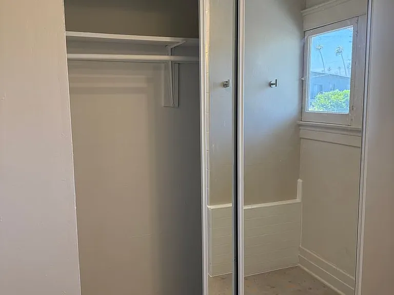 128 S Ave 63 — Photo 16