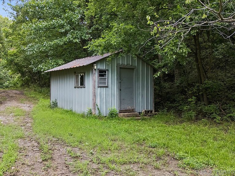 Listing photo 5