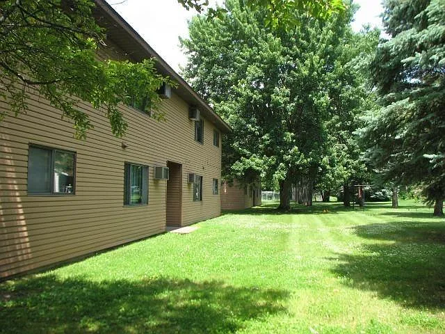 718 E Maryland St — Photo 7