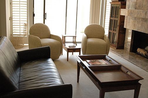 Living Room w/fireplace