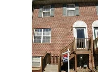 5 Freedom Ct, New Castle, DE 19720