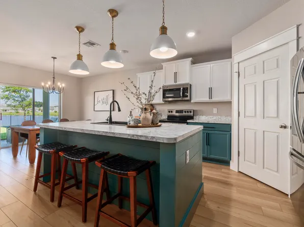 3047 Woodswalk Drive, Fort Pierce, FL 34945