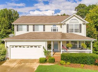 121 Steepleview Ct, Greer, SC 29651