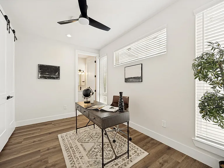 5633 Live Oak St #103 — Photo 14