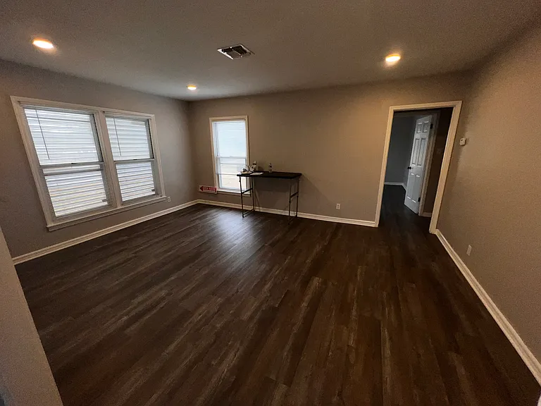 3301 Austin St — Photo 17