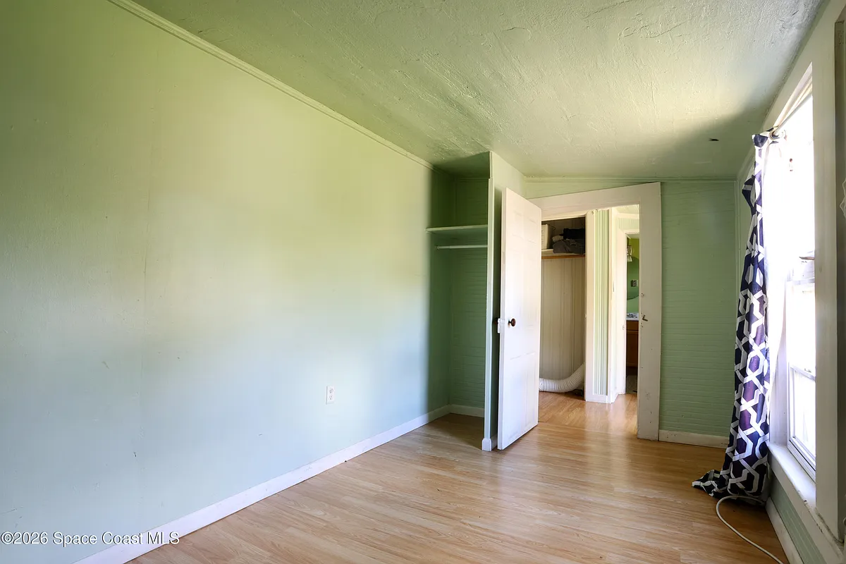 Building Photo - 317 Pineda St #B