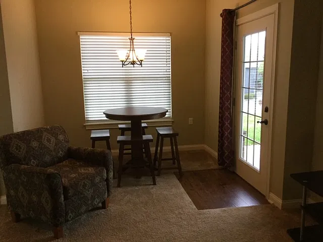 2 bed, 1100 sqft, $1,500 — Photo 4