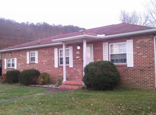 200 Beech St, Nitro, WV 25143