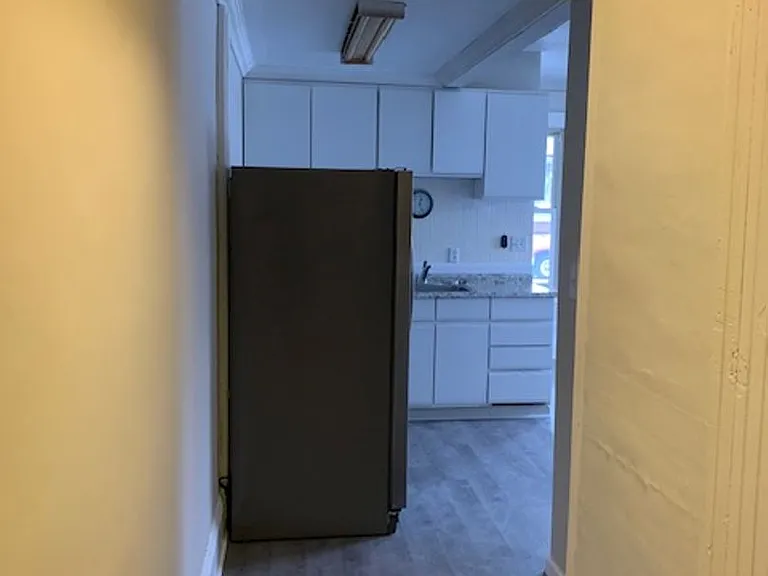 121 S Court St — Photo 5