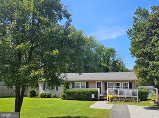 220 Pennick Dr, Stevensville, MD