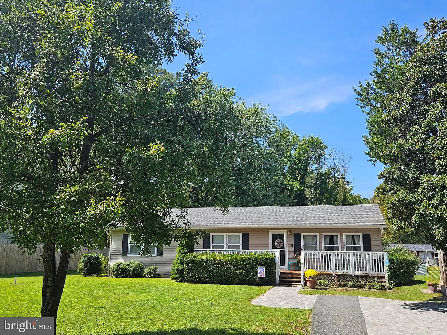 220 Pennick Dr photo 1
