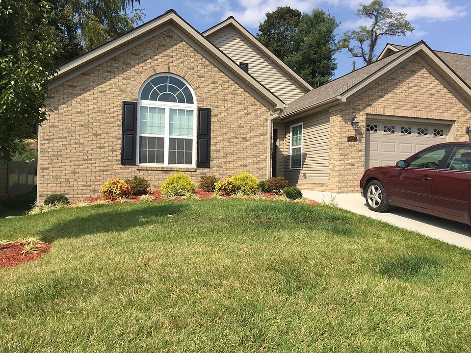 1st image of 205 Alexa Ln