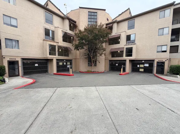 39206 Guardino Dr APT 302, Fremont, CA 94538