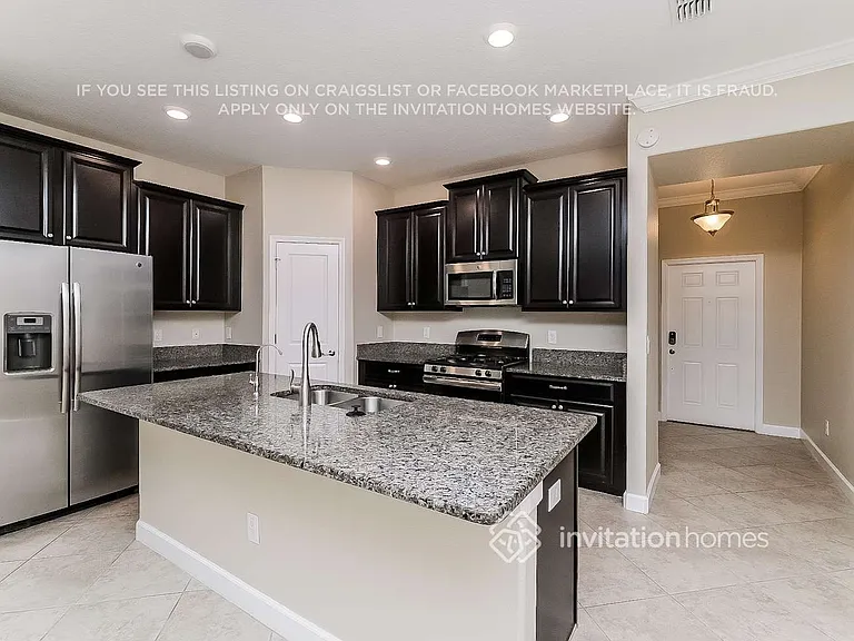 2546 Bartolo Dr — Photo 4