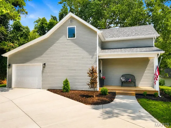 404 N 5th St, Eureka, MO 63069