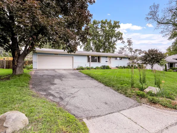 4200 W 113th St, Minneapolis, MN 55437