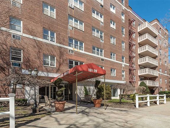 4th image of 15120 88th St APT 1B