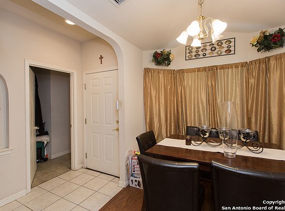4th image of 6722 Walnut Valley Dr