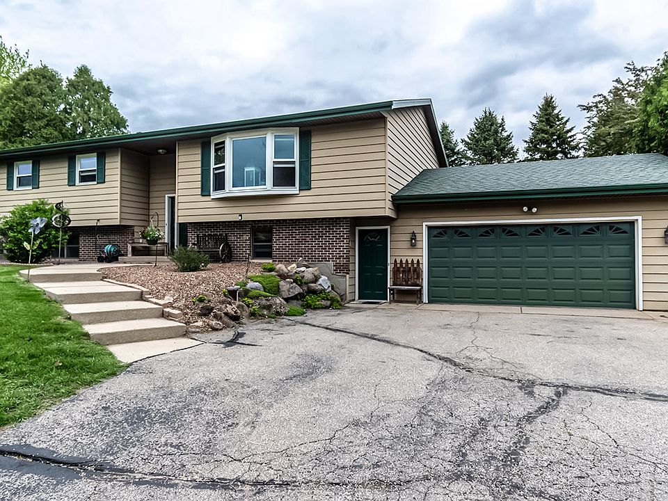 1st image of 13928 W Elaine Dr