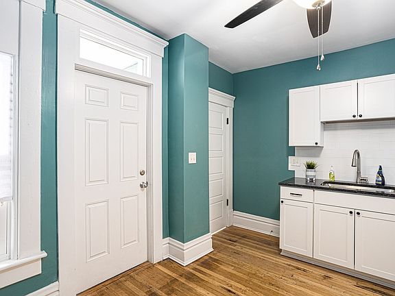 3rd image of 330-344 Taylor Ave #340