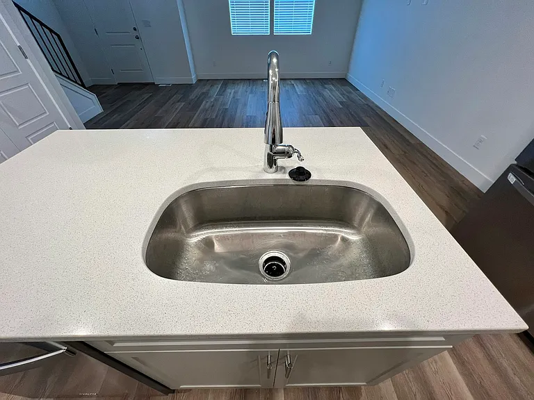 2025 S Sawmill Blvd — Photo 33