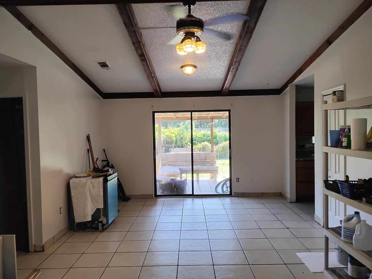 4 bed, 1404 sqft, $2,450 — Photo 4