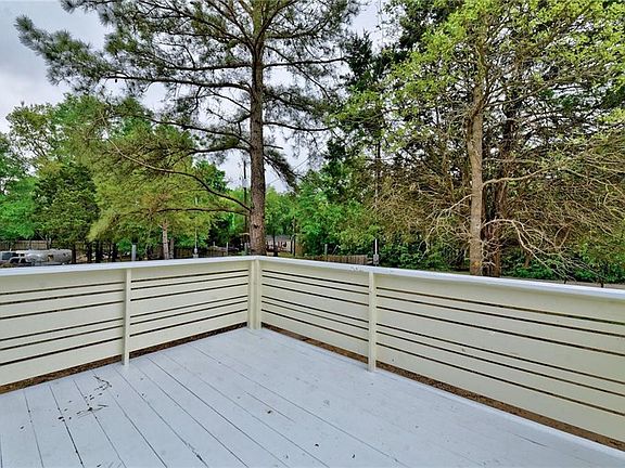 4th image of 134 Meadow Creek Dr
