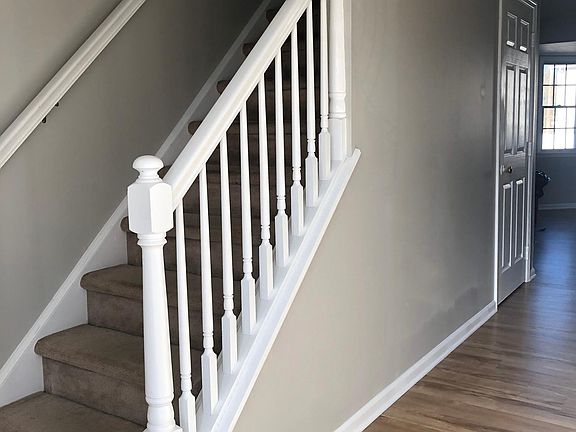 3rd image of 302 Sassafras St