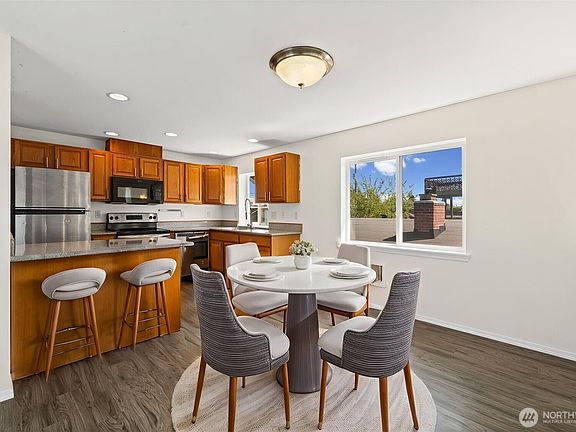 5th image of 2105 S Sprague