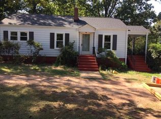 627 Farrs Bridge Rd, Greenville, SC 29611