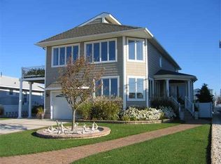 629 24th St, Avalon, NJ 08202