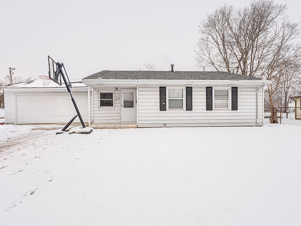 1st image of 1209 Gage Ct