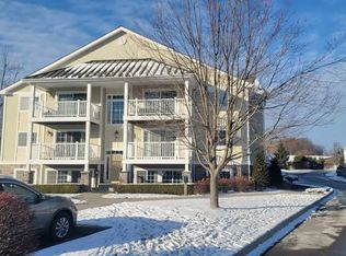 409 Brunswick Dr APT 6, Troy, NY 12180