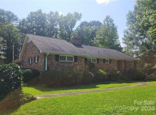 417 Maner Rd, Kings Mountain, NC 28086