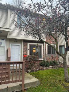 27790 Harrison Woods Ln, Harrison Township, MI, 48045