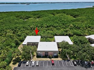 27 Vista Gardens Trl APT 106, Vero Beach, FL 32962